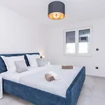 Astonishing Blue Horizon W Heated Pool Villa Podstrana