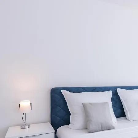 Astonishing Blue Horizon W Heated Pool Villa Podstrana