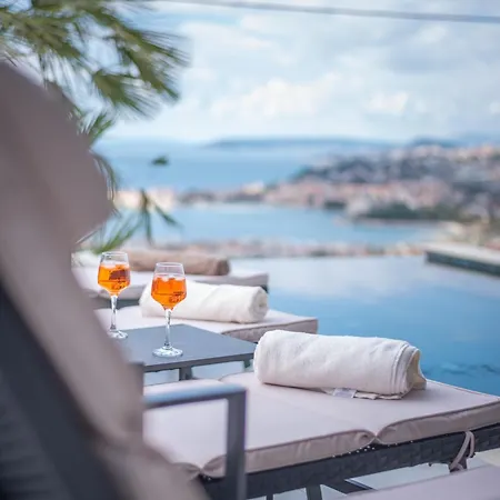 Villa Astonishing Blue Horizon W Heated Pool
