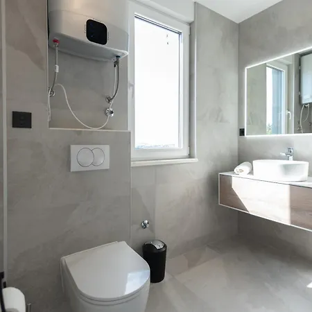 Villa Astonishing Blue Horizon W Heated Pool *